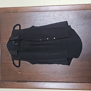 Sleeveless button down